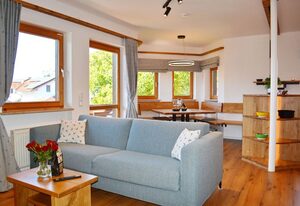 ChiemseeGlück – Alpenländisches Wohngefühl trifft moderne Eleganz ? Ihre exklusive Ferienwohnung am Chiemsee in Chiemseenähe