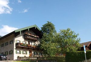 Haus Huber, Waltraud Huber – Ferienwohnung 3, 30 qm, 1-2 Personen, Wohn-Schlafraum, Küche, Badezimmer