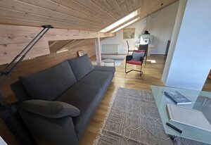 Ferienwohnung zwischen See und Alpen | Chiemgau Karte – Ferienwohnung 57 qm, Balkon und sep.Schlafzimmer