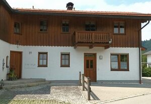 Ferienwohnung Reisenauer – Ferienwohnung- 4 Personen, 75qm, 2 Schlafzimmer, Badewanne, WLAN