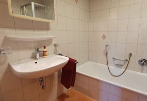 Maschtlhof – Ferienwohnung f. 2-4 Pers. (58qm),1 Schlafzimmer, Wohnraum mit Schlafcouch, Erdgeschoß