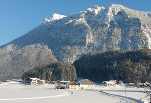 Ingerlhof - Chiemgau Karte – Doppelzimmer Nr. 6 mit Etagendusche und WC und Balkon