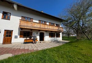 Biohof Liebhart – Ferienwohnung Lindenbaum