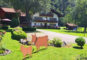 Schusterhof – Ferienwohnung 2-4 Personen 60 qm, Wohnzimmer, Küche, 2 Schlafzimmer