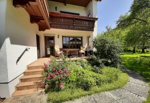 Haus Polleichtner – Ferienwohnung für 1 bis 2 Personen mit Terrasse und Bergblick
