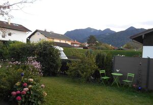 Hofmann Judith – Ferienwohnung 85 qm f. 2 - 5 Pers. 2 sep. Schlafzimmer, Westbalkon mit Bergblick