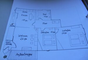 Hofmann Judith – Ferienwohnung 85 qm f. 2 - 5 Pers. 2 sep. Schlafzimmer, Westbalkon mit Bergblick