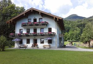 Ferienwohnungen am Märchenpark – Ferienwohnung 1  EG- 4 Personen, 2 Schlafzimmer,  Kachelofen, Terrasse, WLAN
