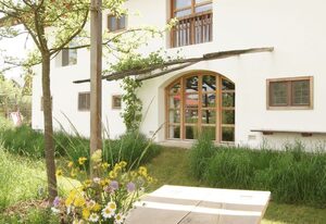 Ansitz Parstorfer – Ferienwohnung Nikolaus, 53 m², Erdgeschoss, 1 Schlafzimmer, direkter Zugang zum Garten