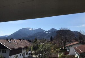 Alpendomizil Reber 2 – Ferienwohnung Friedenrath Whng.47 TG Stellplatz 7, separat. Schlafz., TV, WLAN