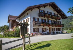 Hörlhof - Chiemgau Karte – Ferienwohnung Ahorn für 4 Personen mit Balkon, 50 qm