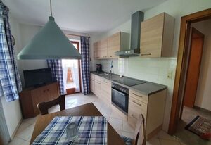 Ferienwohnung Weißenbacher – Ferienwohnung 70 qm, f. 2-4 Pers., 2 getr.Schlafzimmer, Balkon mit Bergblick
