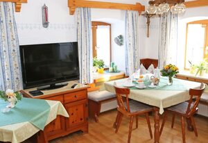 Unterauer Hof - Chiemgau Karte – Doppelzimmer Kienbergblick mit Dusche/WC, Balkon