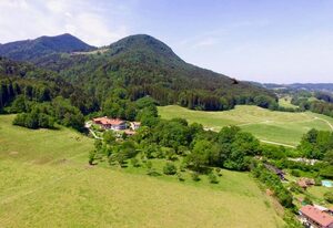 Auszeit im Chiemgau | Chiemgau Karte – Zuhäusl bis 6 Personen, 120 qm, 2 sep.Schlafz., Schlafsofa, TV, WLAN, Terrasse