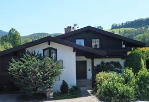 Ferienwohnung Zahnder inkl. Chiemgaukarte – Ferienwohnung 55 qm, Balkon, Küche extra, 2 Schlafzimmer, max 3 Pers - WLAN