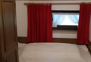 Ferienwohnung Zahnder inkl. Chiemgaukarte – Ferienwohnung 55 qm, Balkon, Küche extra, 2 Schlafzimmer, max 3 Pers - WLAN