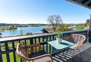 Ferienwohnung Aribo – Ferienwohnung 48qm mit Bergblick und Seeblick vom Balkon