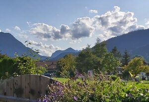 Apartment Andrea - Chiemgau Karte – Ferienappartement Kräuterbeet für 2 Personen, 25 qm, Küchenzeile, Doppelbett