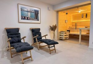 Piratenschiff - First-Class Auszeit mit privaten Spa, Kamin, Meerblick & Gym