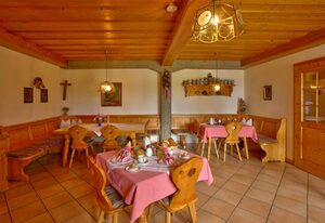 Karlshof – Balkonzimmer mit Du/WC und Balkon