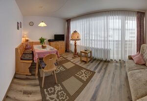 Ferienwohnung Ried - Chiemgau Karte – Ferienwohnung für 2 Personen mit Balkon, Schlafzimmer, Wohnzimmer, Küche, 50 qm
