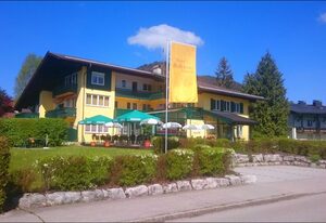 Bellevue – Helles Einzelzimmer mit Dusche und WC, Südbalkon, TV, WLAN