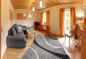 Ferienwohnung Hartwimmer - Chiemgau Karte – Ferienwohnung für 4 Personen, 2 Schlafzimmer, Balkon, 60 qm