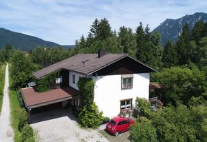Ferienwohnung Hartwimmer - Chiemgau Karte – Ferienwohnung für 4 Personen, 2 Schlafzimmer, Balkon, 60 qm