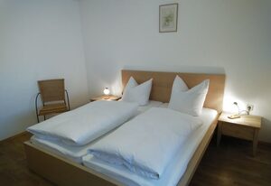 Ferienwohnung Rappl – Ferienwohnung- 2 Personen, 80qm, 1 Schlafzimmer, Balkon,  WLAN
