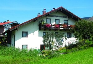 Haus Bergfrieden - Chiemgau Karte – Ferienwohnung für 6 Personen, 2 Schlafzimmer, Küche, Terrasse, 73 qm