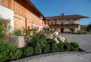 Utznhof – Ferienwohnung Nr. 3 mit Balkon, 65 qm