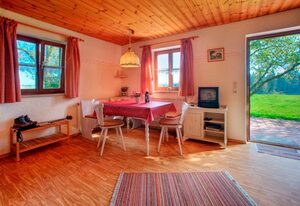 Haus Klinger – Ferienwohnung C mit Terrasse für 1 bis 4 Personen, 36 qm