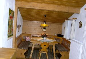 Ferienwohnungen Mayer - Chiemgau Karte – Ferienwohnung Chiemsee für 4 Personen mit Balkon, Wohnschlafraum, 50 qm