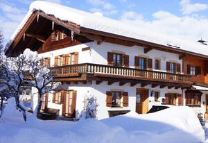 Gästehaus Gschwendtner - Chiemgau Karte – Ferienwohnung 4 für 2 Personen mit Balkon, 27 qm, Küche, Wohnschlafraum