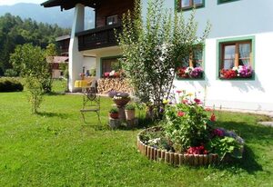 Ferienwohnungen Lackner - Chiemgau Karte – Ferienwohnung Am Hang, 2 Pers, 1 Schlafzimmer, Balkon, 45 qm