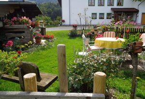 Ferienwohnungen Lackner - Chiemgau Karte – Ferienwohnung Am Hang, 2 Pers, 1 Schlafzimmer, Balkon, 45 qm