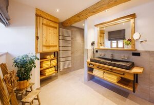 Steinberger Hof Alm inkl. Chiemgau Karte – Alm 100 qm, Terrasse, Küche, 2 Schlafzimmer, Wohnzimmer, max 8 Personen