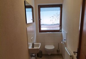 Ferienwohnung Hochstaufen - Chiemgau Karte – Ferienwohnung für 2 bis 4 Personen, 2 Schlafzimmer, Balkon, 64 m²
