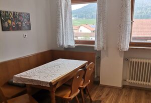 Ferienwohnung Hochstaufen - Chiemgau Karte – Ferienwohnung für 2 bis 4 Personen, 2 Schlafzimmer, Balkon, 64 m²