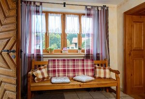 Ferienwohnungen Ramslerhof inkl. Chiemgaukarte – Ferienhaus 35 qm, Almhäusl, Terrasse, Kochnische, Schlafzimmer, Wohnschlafzimmer