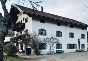 Maiergschwendter-Hof inkl. Chiemgaukarte – Doppelzimmer Westernberg mit Dusche und WC, TV, WLAN