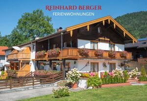 Gästehaus Berger inkl. Chiemgaukarte – Ferienwohnung Bergkristall 47qm, Terr., Küche, 1 Schlafz., 1 Wohnschlafzimmer