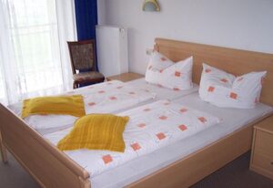 Hotel-Pension Sandl – Doppelzimmer mit Balkon