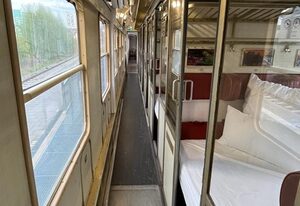 Übernachtung im nostalgischen Bahnwaggon – Liegeabteil im Bahnwaggon für einen außergewöhnlichen Urlaub