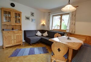 Beim Wirtschmied - Chiemgau Karte – Ferienwohnung für 4 Personen, 2 Schlafzimmer, Küchenzeile, Terrasse, 52 qm