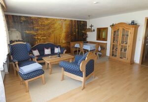 Ferienwohnungen Stockinger inkl. Chiemgaukarte – Ferienwohnung Hochfelln 80 qm, 2 Terrassen, Küche, 2 Schlafzimmer, Wohnz., WLAN