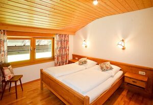 Ferienwohnungen Plenk inkl. Chiemgaukarte – Ferienwohnung 36 qm, Nr. 1, überdachte Terrasse, Küche,1 Wohnschlafzimmer, WLAN