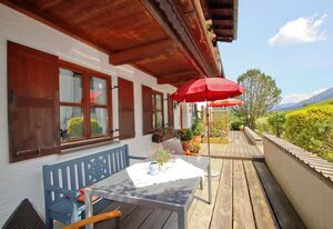Ferienhof Kecht inkl. Chiemgaukarte – Ferienwohnung Westernberg 55qm, Terr., Küche, 1 Schlafzimmer, 1 Wohnschlafz.