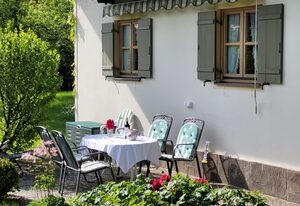 Haus Sonnengarten nähe Salzburg mit 2 Bäder – Ferienhaus 103qm mit 4 separaten Schlafräumen und 2 Bäder
