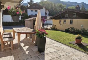 Ferienwohnung Sturm – Sonnige Ferienwohnung, Terrasse, Küche, 1 Schlafzimmer, 1 Wohnschlafzimmer